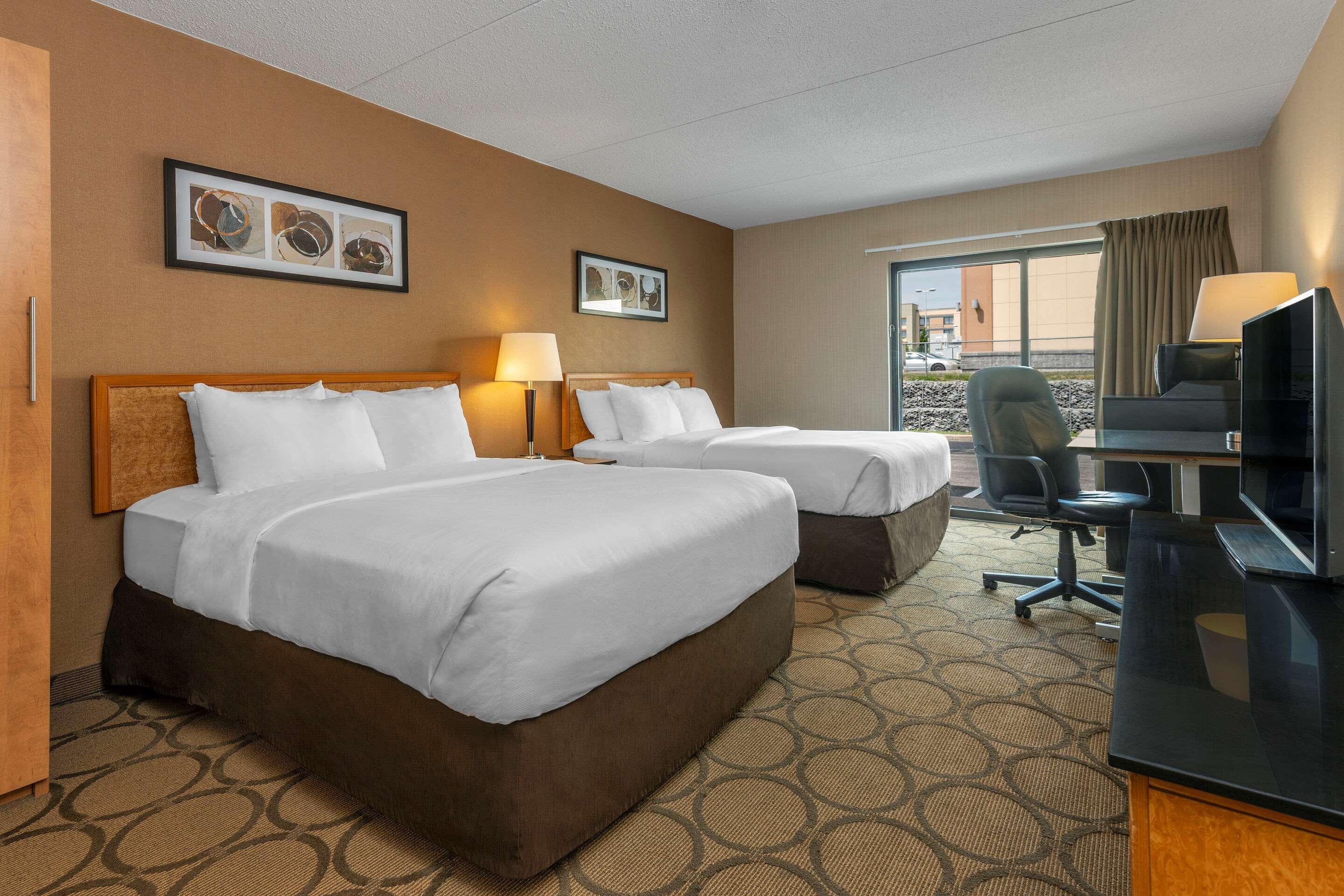 Comfort Inn Laval Ngoại thất bức ảnh